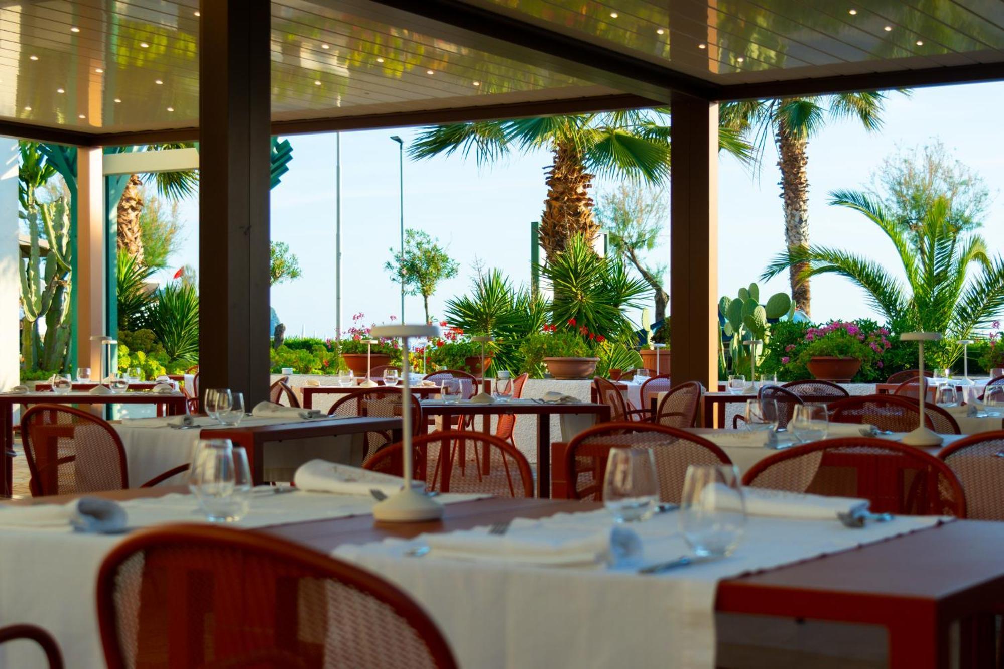 Hotel Garden Praia a Mare Zewnętrze zdjęcie