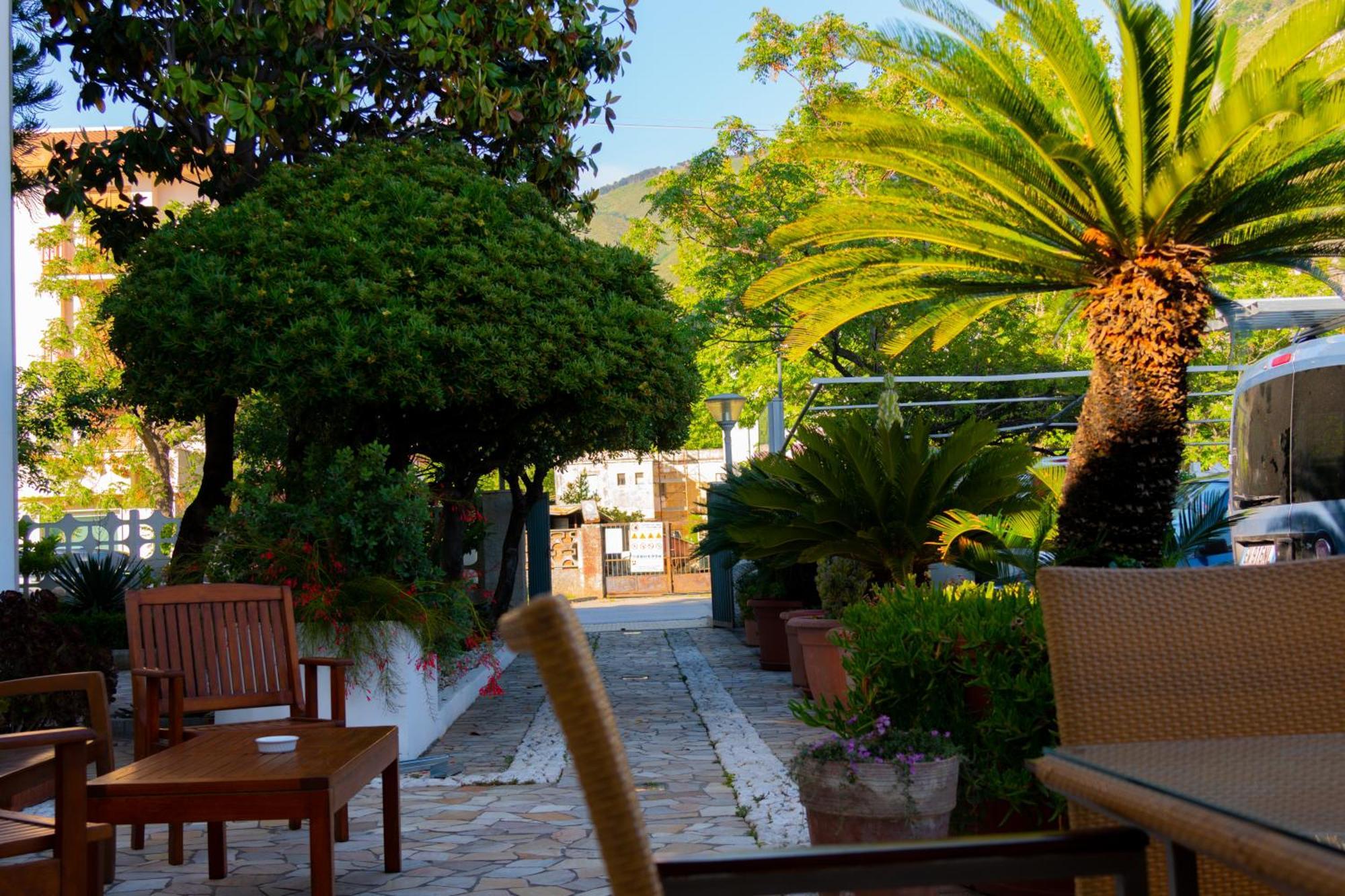 Hotel Garden Praia a Mare Zewnętrze zdjęcie